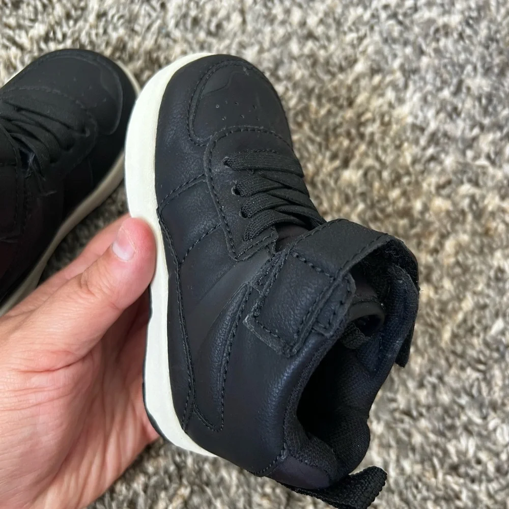 Zara Kids Black Velcro Strap Sneakers Toddler Size US 4.5 /‎ EU 20